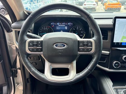 Used 2022 Ford Expedition Max XLT RWD image 17