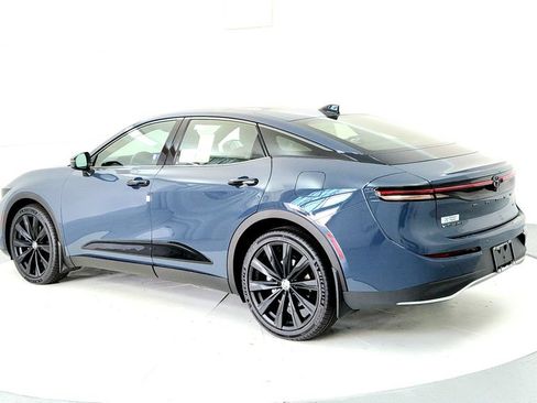 New 2026 Toyota Crown AWD/4WD image 4