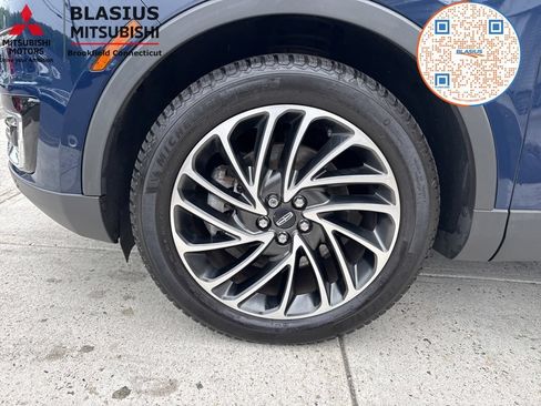 Used 2019 Lincoln Nautilus Reserve AWD/4WD image 22
