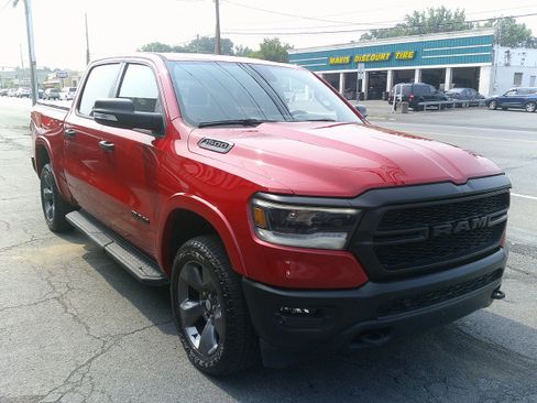 Used 2022 RAM 1500 Big Horn w/ Built-to-serve Edition image 10