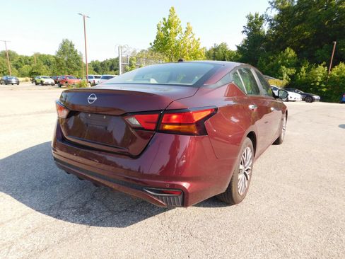 Used 2025 Nissan Altima 2.5 SV FWD image 5
