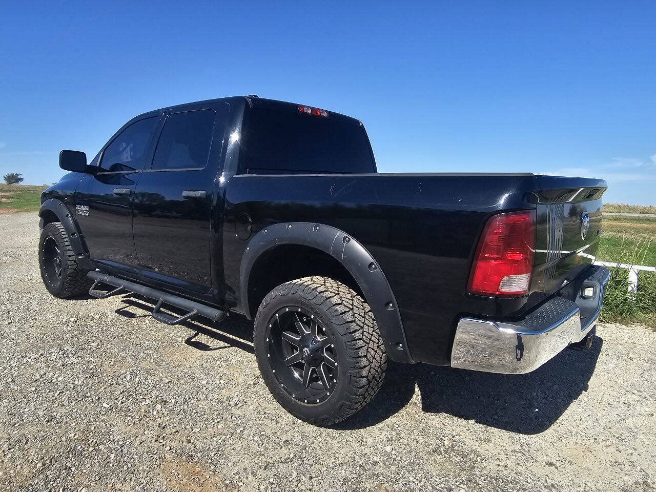 Used 2013 RAM 1500 ST w/ SXT Appearance Group AWD/4WD image 3