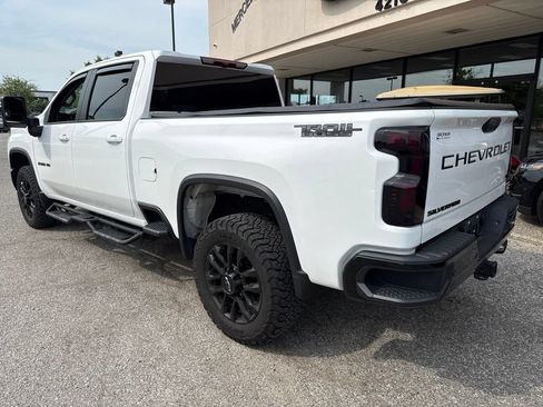 Used 2025 Chevrolet Silverado 2500 LT w/ Trail Boss Package AWD/4WD image 11