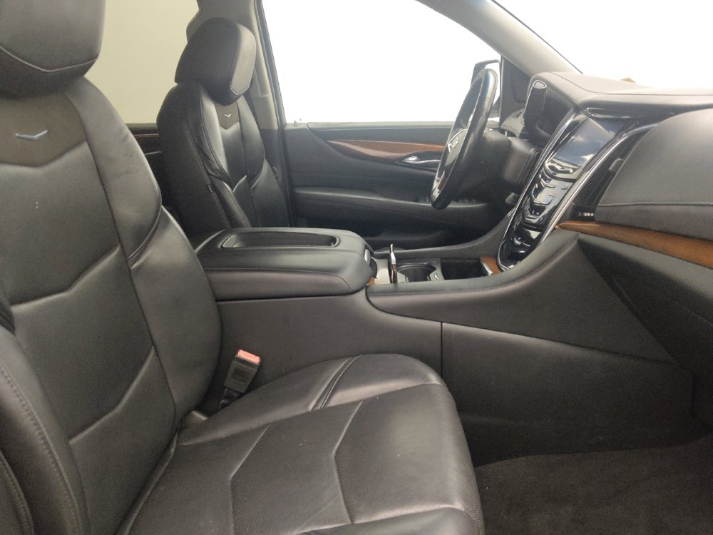 Used 2019 Cadillac Escalade Premium Luxury RWD image 21