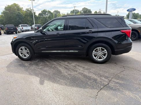 Used 2021 Ford Explorer XLT w/ Equipment Group 202A AWD/4WD image 6