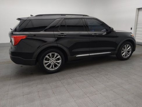 Used 2021 Ford Explorer XLT w/ Equipment Group 202A image 10
