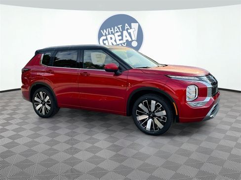 New 2025 Mitsubishi Outlander SEL image 8