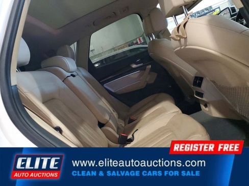 Used 2018 Audi Q5 2.0T Premium Plus w/ Premium Plus Package image 19