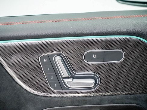 Used 2025 Mercedes-Benz GLB 35 AMG 4MATIC image 20