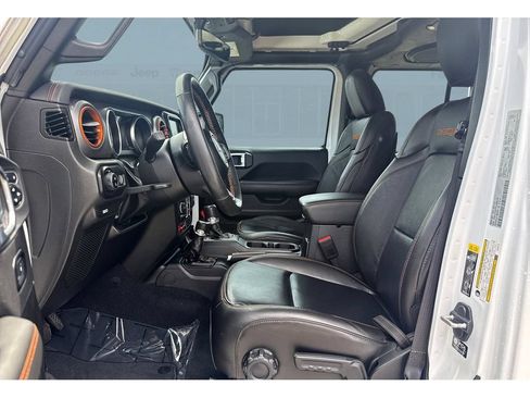 Used 2023 Jeep Gladiator Mojave w/ LED Lighting Group AWD/4WD image 13
