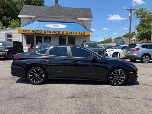 Used 2021 Hyundai Sonata Limited FWD image 1