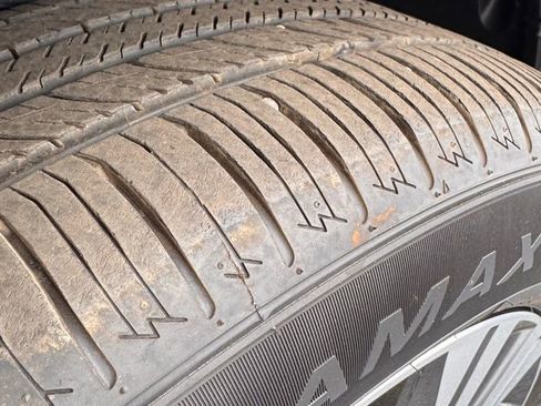 Used 2023 Nissan Rogue SV w/ SV Premium B Package image 33