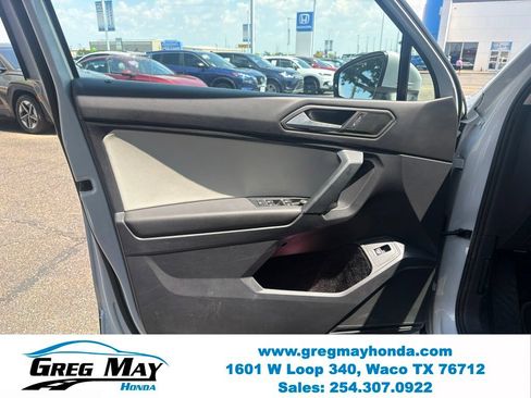 Used 2019 Volkswagen Tiguan SEL FWD image 10