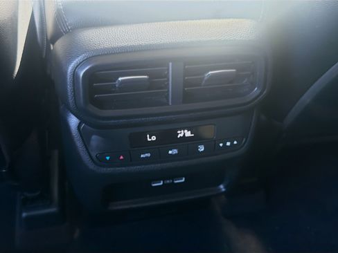 Used 2023 Honda Pilot EX-L image 22