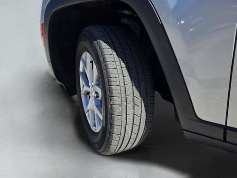 Certified 2022 Jeep Grand Cherokee Limited RWD image 41