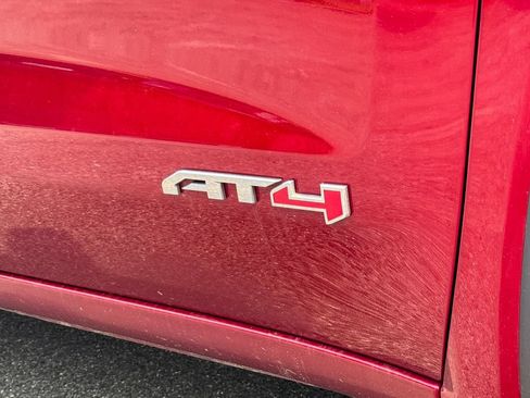 Used 2021 GMC Sierra 1500 AT4 w/ AT4 Preferred Package AWD/4WD image 12