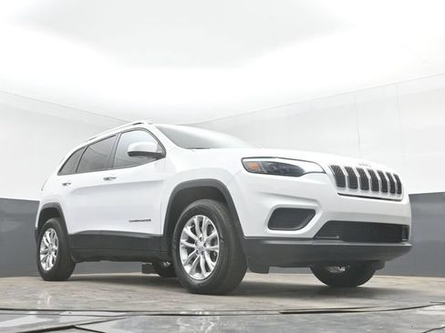 Used 2020 Jeep Cherokee Latitude AWD/4WD image 39