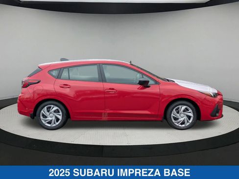 Certified 2025 Subaru Impreza 2.0i image 2