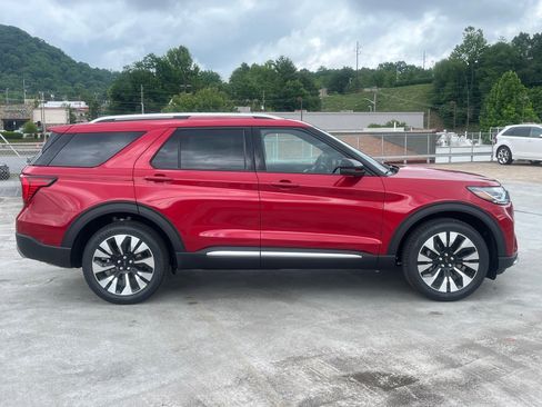 New 2026 Ford Explorer Platinum w/ LUX Leather Package AWD/4WD image 2