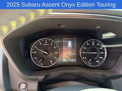 Certified 2025 Subaru Ascent Bronze Edition w/ Onyx Package AWD/4WD image 29