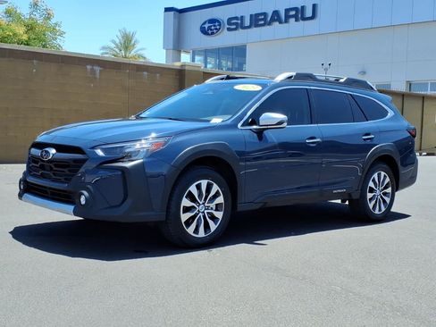Certified 2023 Subaru Outback Touring AWD/4WD image 3
