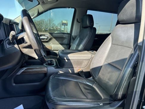 Used 2021 Chevrolet Silverado 1500 LT Trail Boss image 17