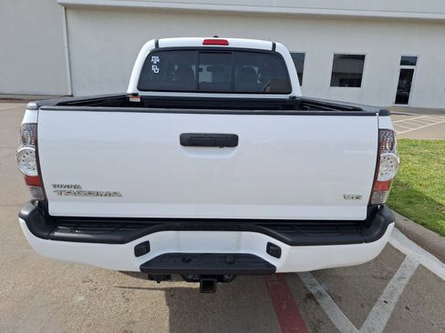 Used 2011 Toyota Tacoma Base w/ TRD Sport Pkg image 5