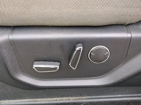 Used 2018 Ford F150 XLT w/ Equipment Group 302A Luxury image 21