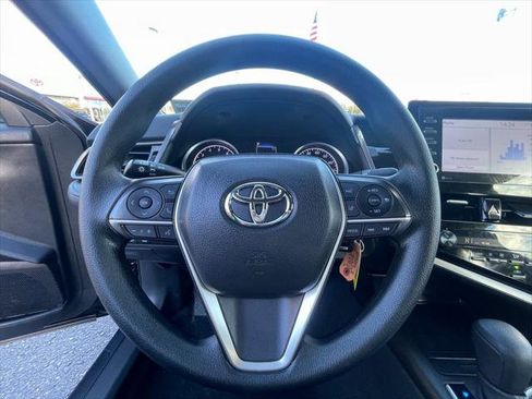 Used 2024 Toyota Camry LE image 11
