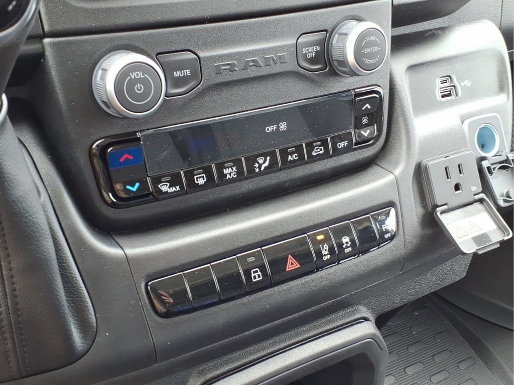 New 2026 RAM ProMaster 2500 w/ Safety Group FWD image 27