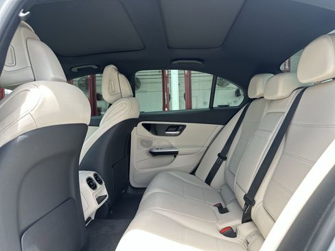Used 2022 Mercedes-Benz C 300 Sedan image 23