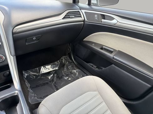 Used 2019 Ford Fusion S FWD image 15