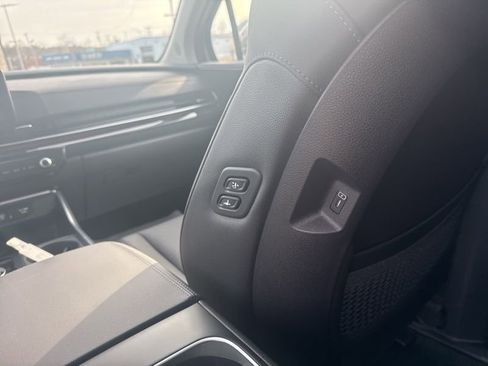 New 2026 Kia Carnival SX Prestige FWD image 27