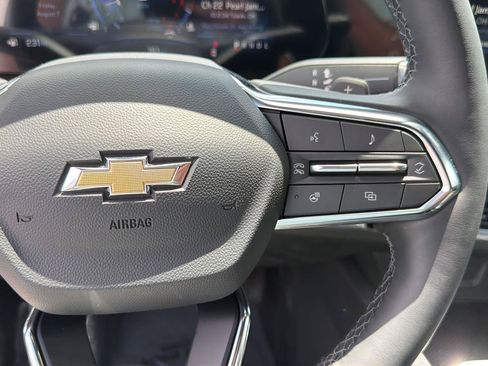 New 2026 Chevrolet Equinox LT w/ Convenience Package II FWD image 21