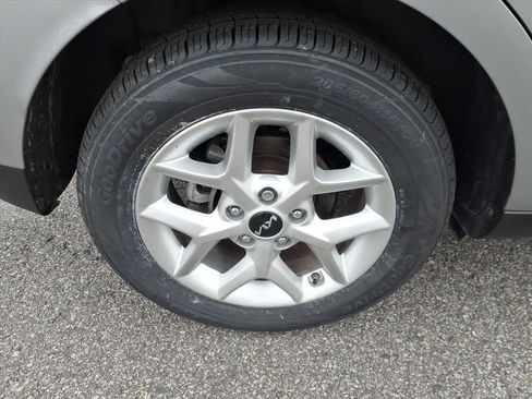 Used 2023 Kia Soul LX w/ LX Technology Package image 26