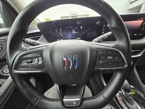 Used 2024 Buick Encore GX Sport Touring FWD image 21