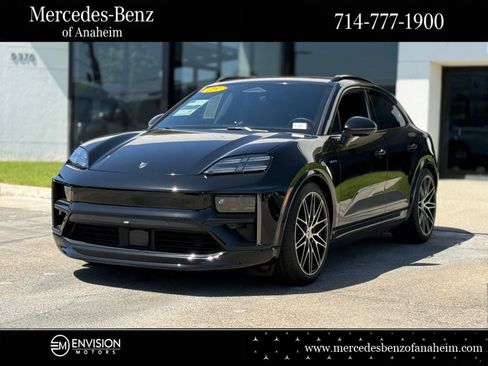 Used 2025 Porsche Macan Turbo Electric image 1