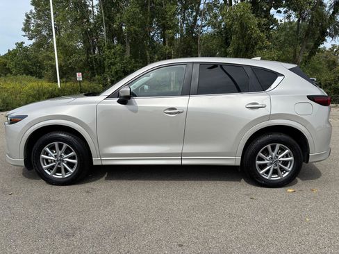 Used 2025 MAZDA CX-5 AWD 2.5 S w/ Preferred Package image 2