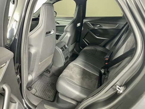 Used 2022 Jaguar F-PACE SVR AWD/4WD image 12