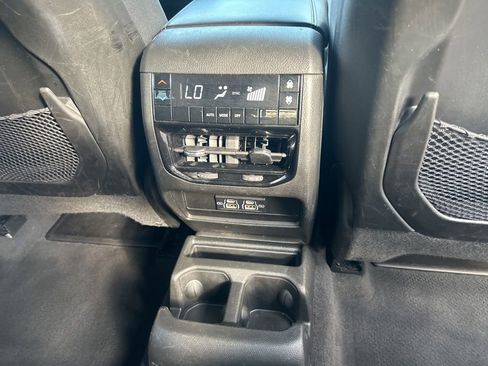 Certified 2023 Jeep Grand Cherokee L Laredo image 29