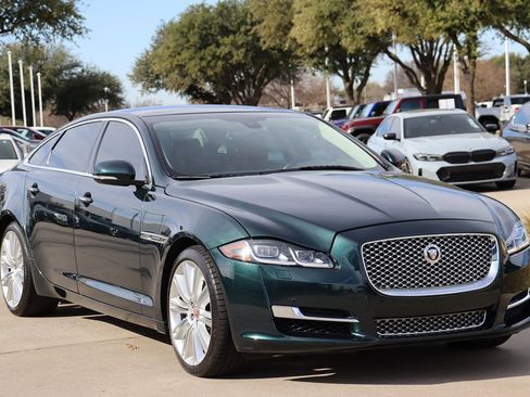 Used 2016 Jaguar XJ L Supercharged image 2