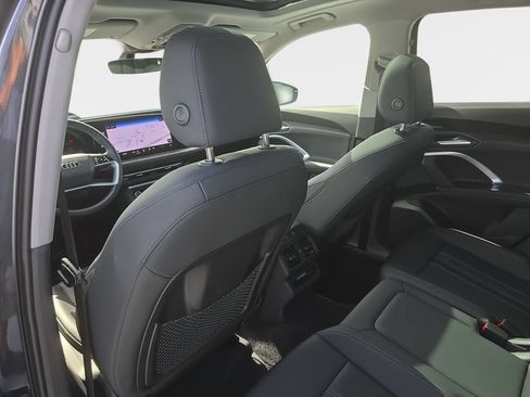 Certified 2025 Audi Q5 Premium Plus w/ Premium Plus AWD/4WD image 10