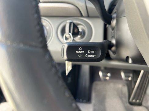 Used 2006 Porsche Boxster RWD image 19