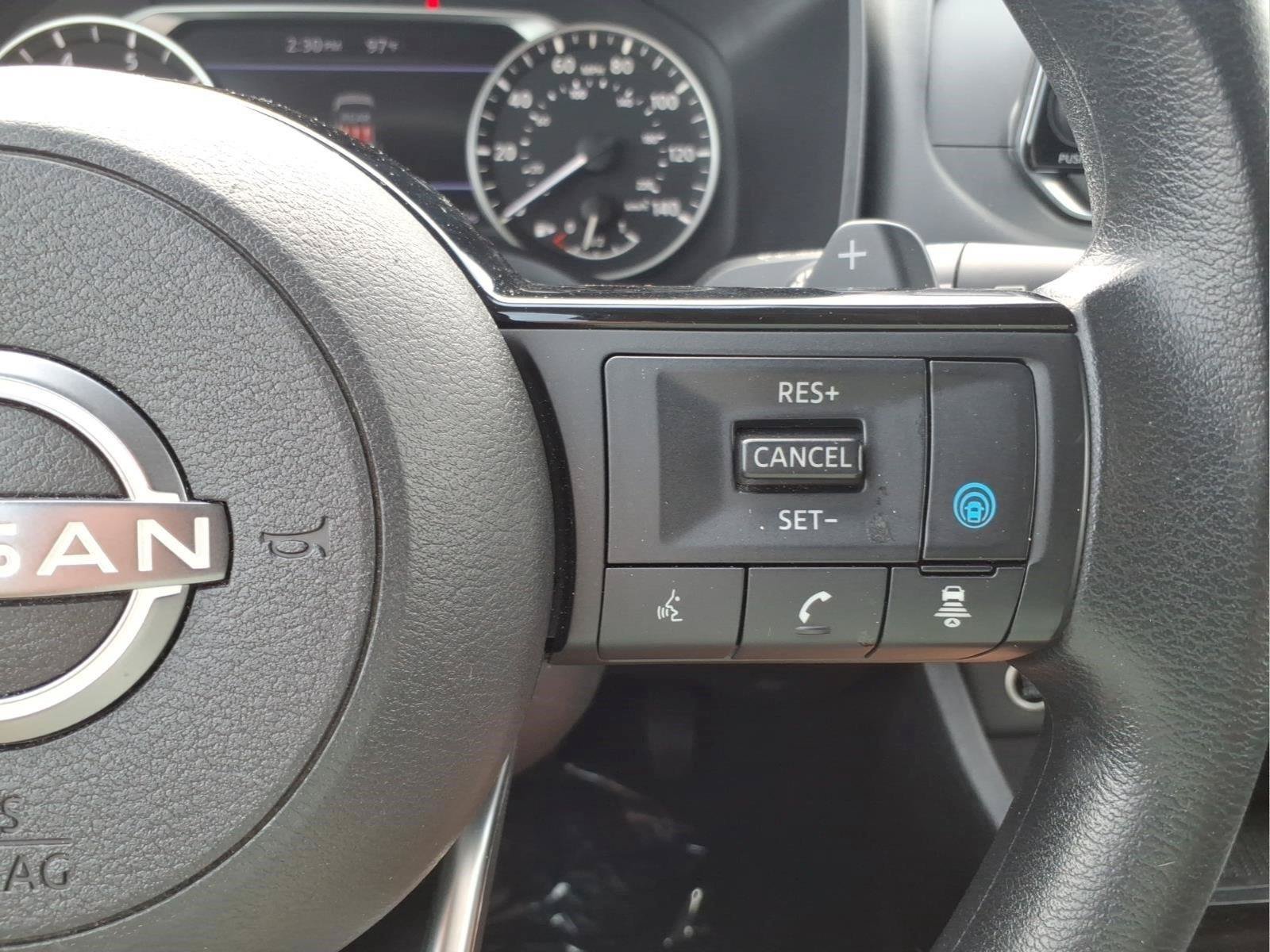Used 2023 Nissan Rogue SV AWD/4WD image 22