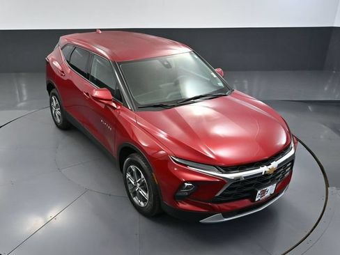 Used 2025 Chevrolet Blazer LT AWD/4WD image 53