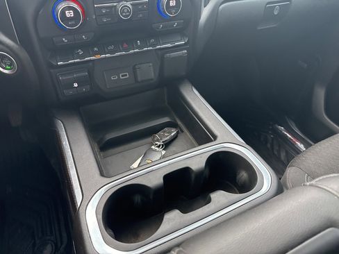 Used 2021 Chevrolet Silverado 1500 LT Trail Boss w/ Convenience Package II image 18