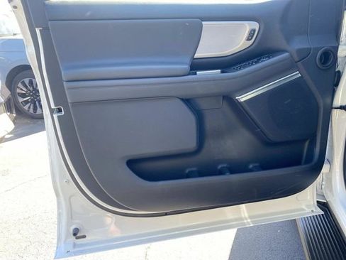 New 2026 Ford Expedition Active image 11