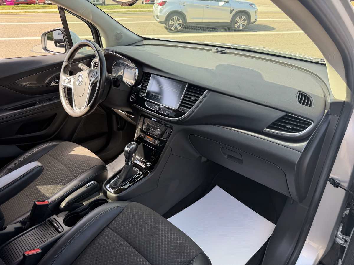 Used 2019 Buick Encore Preferred FWD image 19