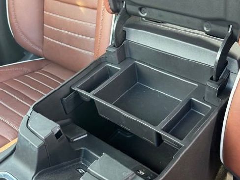 Used 2025 GMC Sierra 3500 Denali Ultimate AWD/4WD image 28