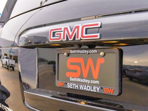 Used 2019 GMC Yukon SLT w/ HD Trailering Package image 10